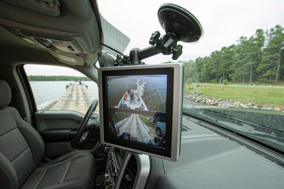 AUTO-VOX 7.2 inch monitor on a suction mount in a pickup showing a split camera view