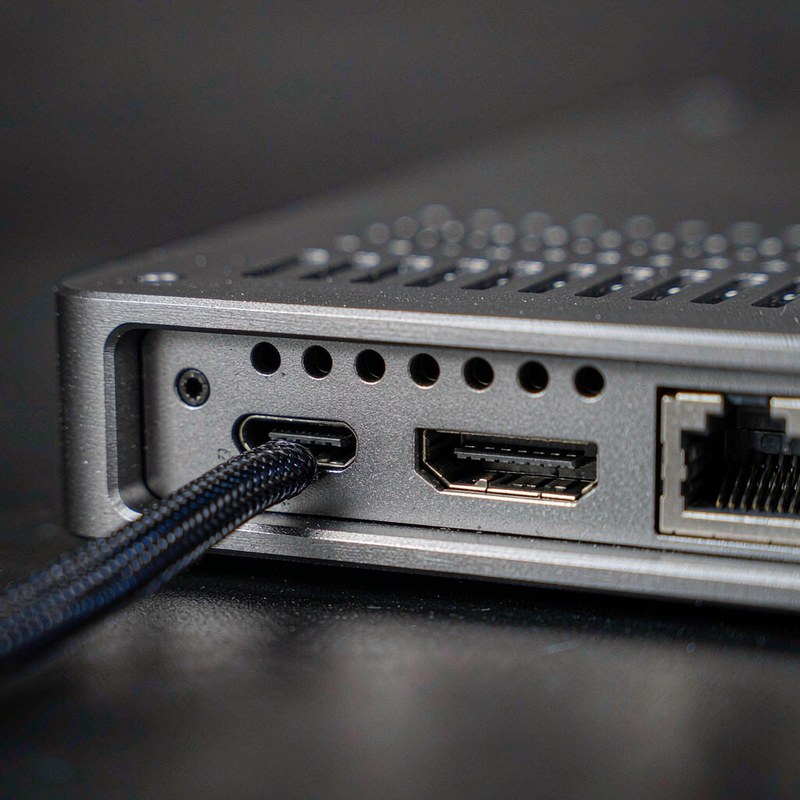 Detail view of the Getorli Mini PC Ryzen 7 8745HS (8C/16T, up to 4.9GHz), 16GB DDR5 1TB PCIe 4.0 SSD Mini