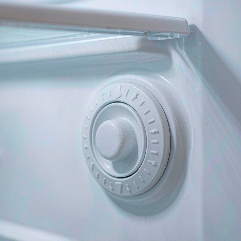 Detail view of the Antarctic Star 17.6 Cu.Ft,2 Door Refrigerator with Freezer,Adjustable Thermostat,Reversible