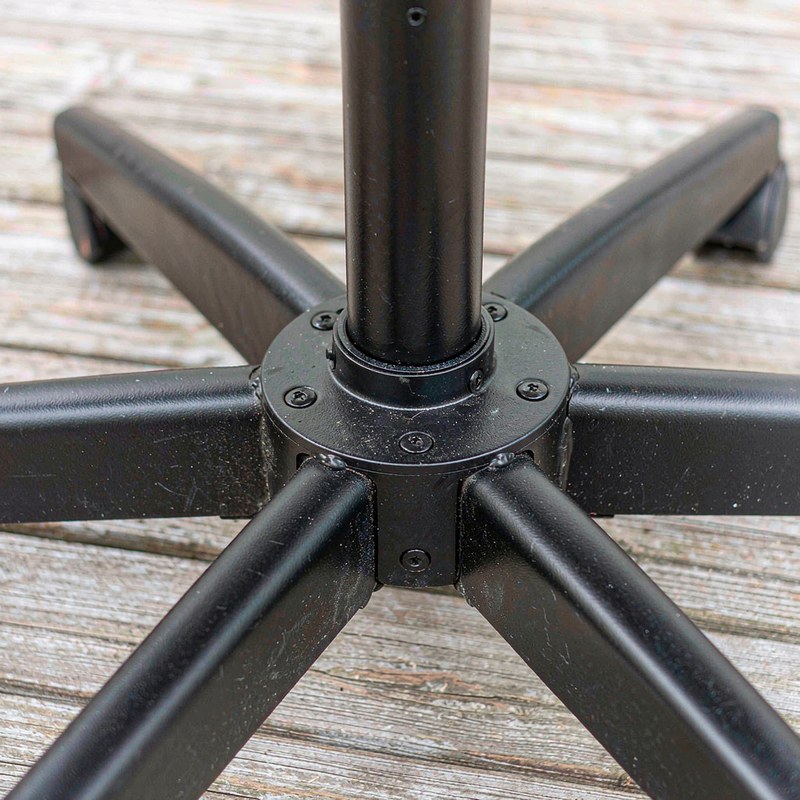 Detail view of the Grand patio 7-Piece Outdoor Dining Set for 6 with Swivel Patio Chairs