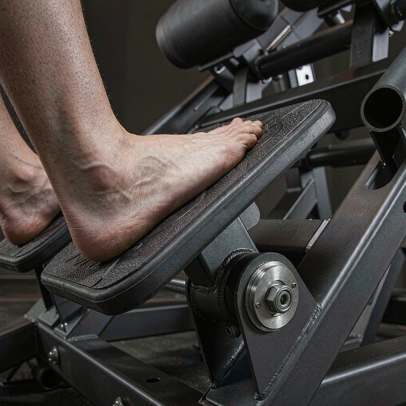 Detail view of the SPORTSROYALS Home Gym, Multifunctional Workout Station with Leg Press