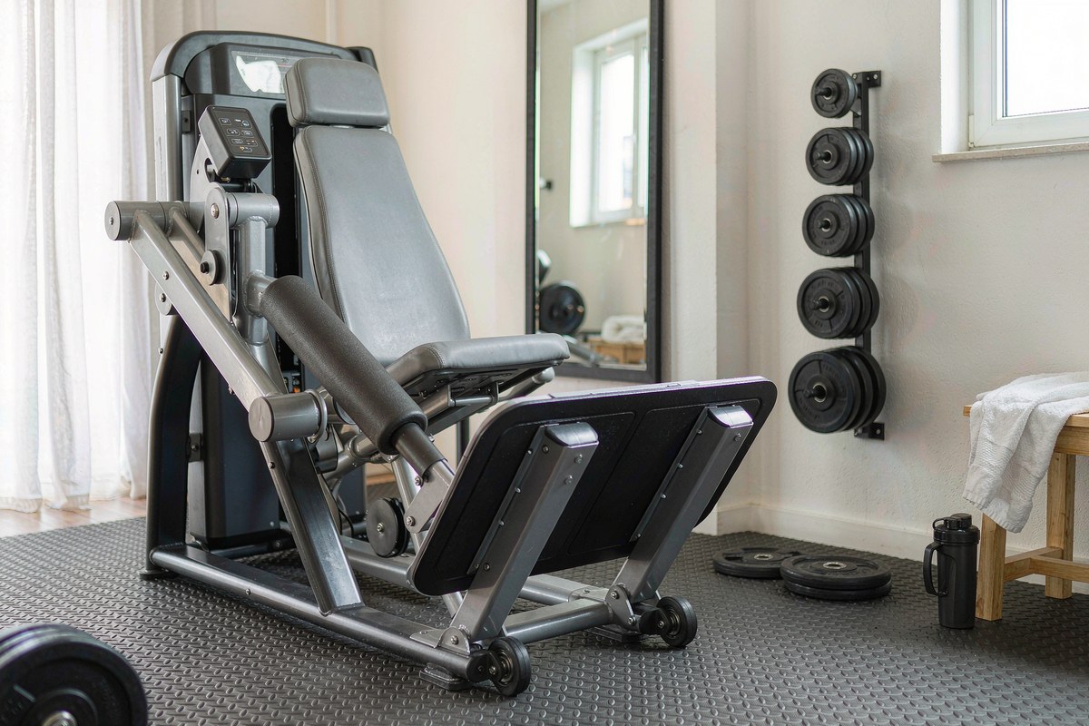 FEIERDUN 4-in-1 Adjustable Leg Extension Curl Machine - 700lbs Capacity Leg Extension from FEIERDUN