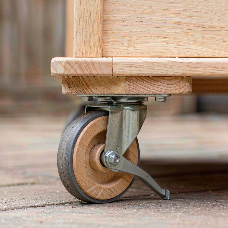 Detail view of the Ketive 66