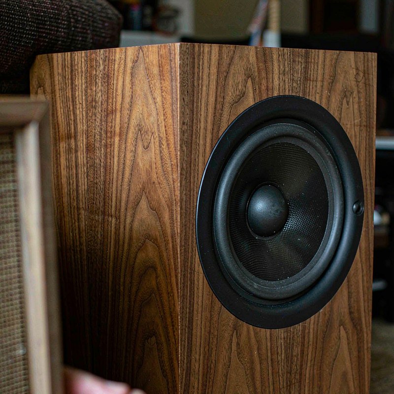 Detail view of the Edifier S355DB 2.1 Powered Bookshelf Speakers, 150W Hi-Res Audio, Walnut